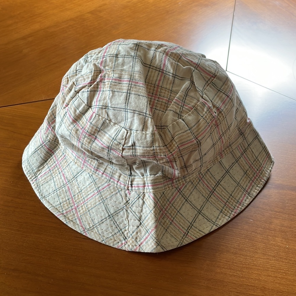 Max Grey plaid bucket hat
